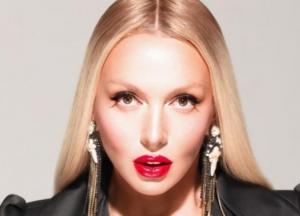 Оля Полякова скопировала образ MARUV (фото)