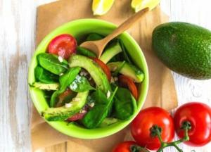 Названы продукты, которые помогут вывести токсины из печени