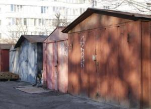 В Киеве возле гаражей нашли мертвую девушку (фото)