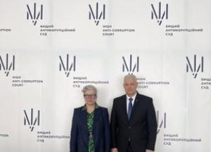 Голова ВАКС обговорив із послом Канади розширення суду та законодавчі реформи