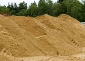 На Львовщине семилетний мальчик погиб, играя в песке 