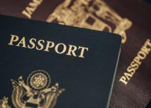 Люди з громадянством України та США більше не зможуть виїхати з України