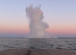 Произошел подводный взрыв с выбросом радиации в Южно-Китайском море (карта)