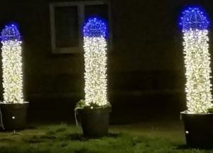 В Бельгии город украсили скульптурами-пенисами