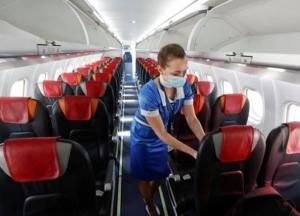 Эксперты назвали вероятные источники инфекции на борту самолета