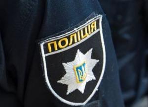 В Киеве пьяный мужчина напал на патрульную