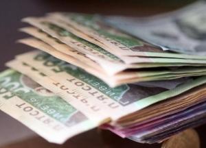 В Украине ограничат размер штрафов по микрокредитам: закон частично вступил в силу