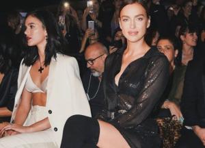 Супермодель Ирина Шейк вышла в свет в прозрачном платье (фото)