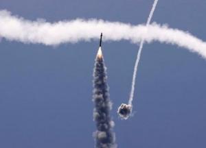 ХАМАС выпустил еще 130 ракет по Израилю: есть раненые