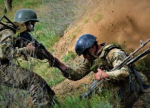 Обострение в зоне ООС: один украинский военный погиб, еще один получил ранения