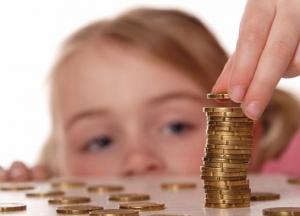 Заставят бесплатно работать: украинцам будут выдавать соцпомощь по новым правилам