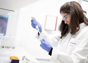 Ученые выявили еще один путь проникновения COVID-19 в организм