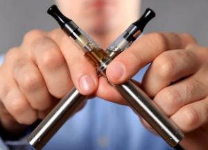 Рада запретила продажу электронных сигарет украинцам до 18 лет