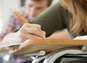 Президент учредил премии для школьников и абитуриентов