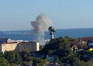 Дрони паралізували роботу нафтових терміналів у Туапсе та Новоросійську, кулі ППО ранять росіян (відео)