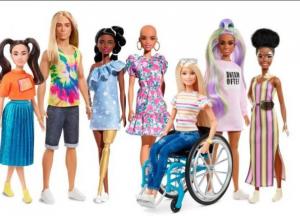 Без волос и с протезами: в продаже появятся новые Барби