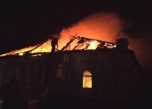 На Донбассе сгорел храм