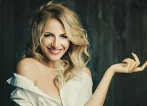 Королева бензоколонки: Леся Никитюк показала стройную фигуру в купальнике (фото)