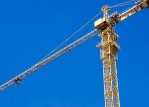 В Киеве кран раздавил мужчину