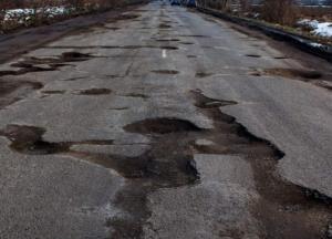 По ним опасно ездить: 9 ужасных дорог в Киеве, которые нуждаются в ремонте