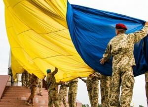В Киеве поднимут самый большой флаг Украины