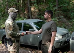 Мережа DOMINO придбала автівку для бійців, власник мережі Антон Шухнін закликав бізнес також витрачати частину прибутку на допомогу війську