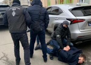 В Харькове на взятке в 3 тыс. долларов задержали руководителя гослаборатории