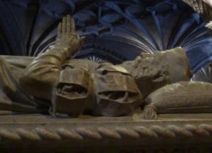 В Риме открыли саркофаг сына бога Марса