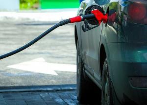 Бензин подешевеет: обнародована новая предельная цена
