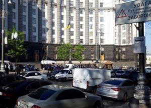 Под Кабмином произошли столкновения на митинге предпринимателей (видео)