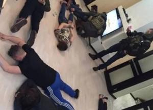 Трое главарей банды пойдут под суд за пытки и сбыт наркотиков