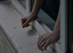 В Киеве женщина выпрыгнула из окна больницы