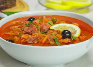 Врачи назвали самый вредный суп