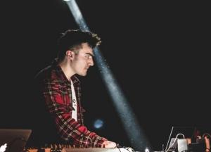 ​Мистический синтвейв-музыкант Daniel Deluxe возвращается в столицу