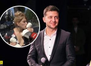 Зеленский в гипсе: фанатка сделала Президенту неожиданный подарок