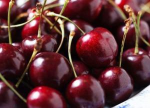 Врачи назвали ягоду, способную очистить почки и печень