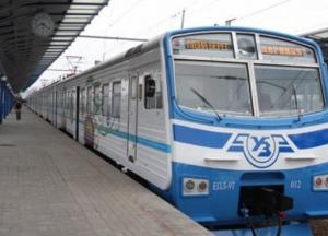 УЗ останавливает электрички: озвучено время