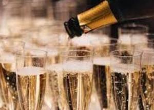 Названы алкогольные напитки, вызывающие проблемы с желудком