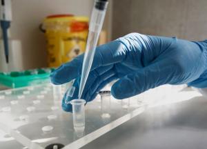 Число больных COVID-19 в Киеве превысило сотню