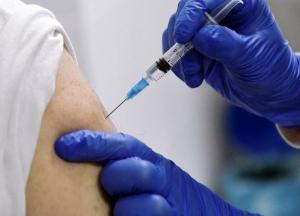 С сегодняшнего дня украинцы смогут записываться на вакцинацию от COVID-19