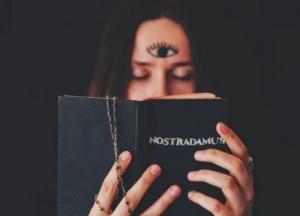 Російські солдати масово пішли до відьом та скуповують окультні товари, шукаючи порятунку від війни