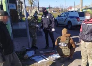 У линии разграничения нашла тайники с оружием (фото)