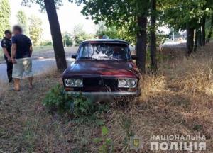 Под Харьковом автомобиль влетел в группу людей - пострадали дети (фото)