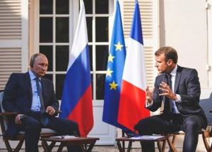 После встречи с Путиным Макрон написал пост на русском