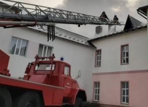 На Прикарпатье загорелась COVID-больница, эвакуировали 37 человек