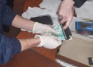 На Закарпатье начальника одного из подразделений ГСЧС разоблачили на взятке (фото)