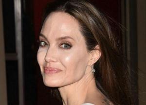 Сегодня Анджелине Джоли 44 года: как изменился секс-символ Голливуда (фото)
