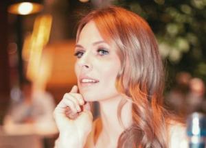 В одной рубашке: Ольга Фреймут показала свой секрет успеха (фото)