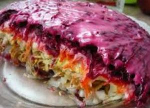 Медики рассказали, чем опасна селедка "под шубой"