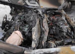 В Одесской области горела иномарка таможенника